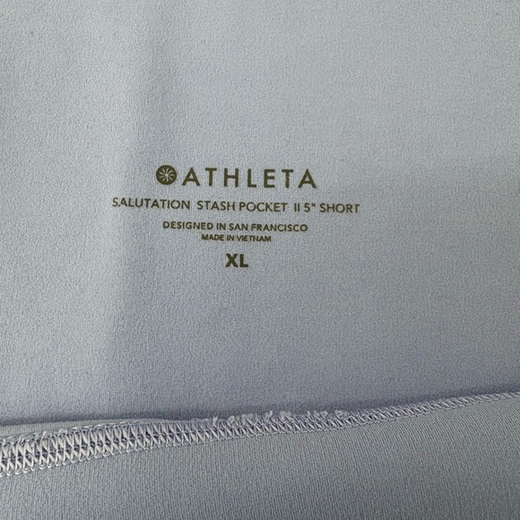 Athleta Women's Salutation Stash Pocket II 5” Shorts Light Blue/Purple Sz XL EUC - Picture 2 of 5